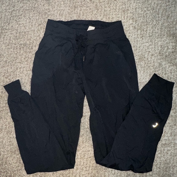 Zyia joggers - Picture 2 of 4